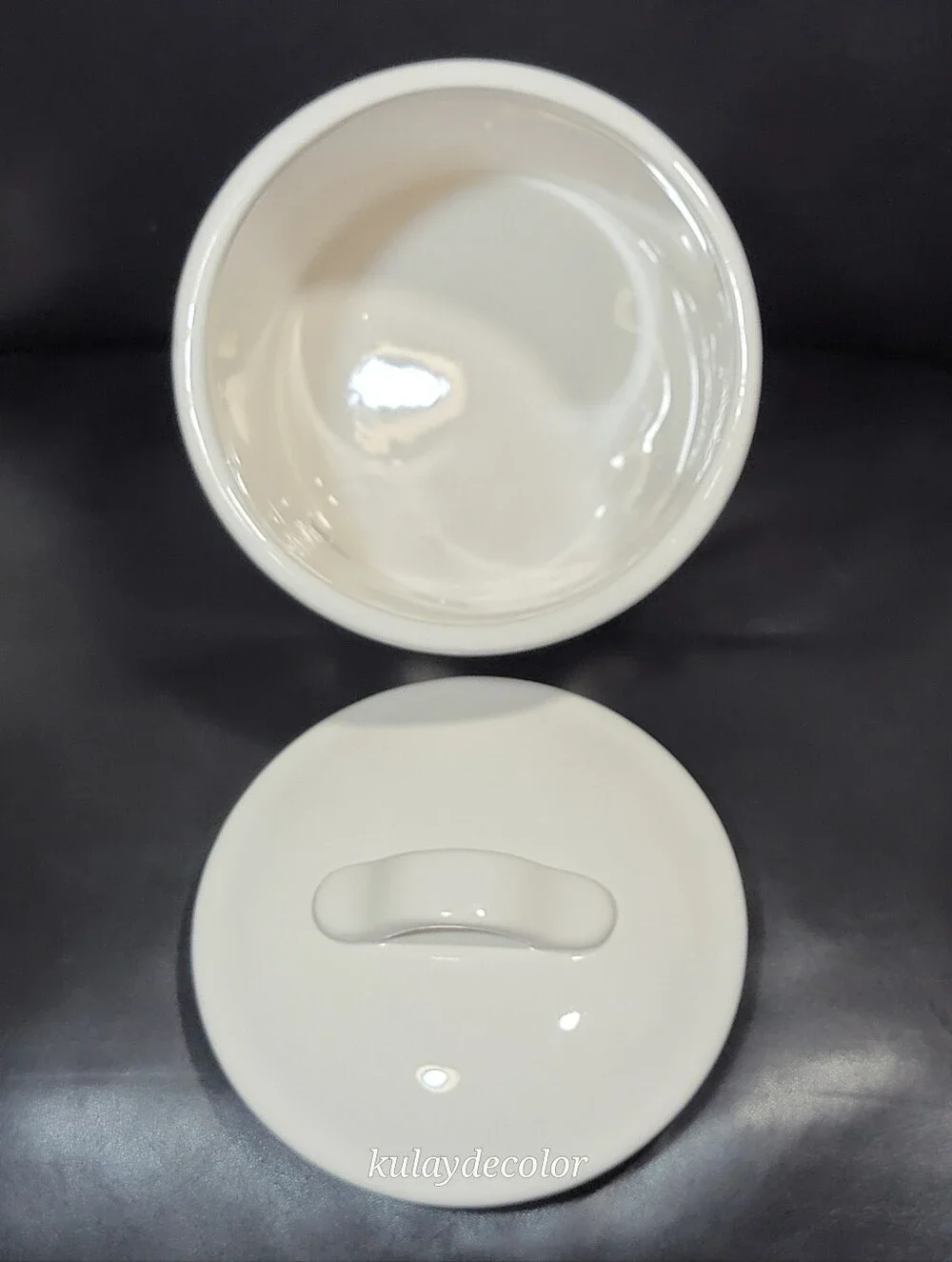 Vintage White Ceramic Garlic Keeper Canister Jar with Lid Embossed GARLIC 7